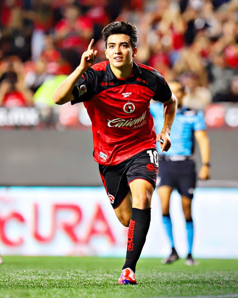 Gilberto Mora Tijuana Cruz Azul apuestas: por que Polymarket convirtio a un chico de 17 anos en activo de mercado